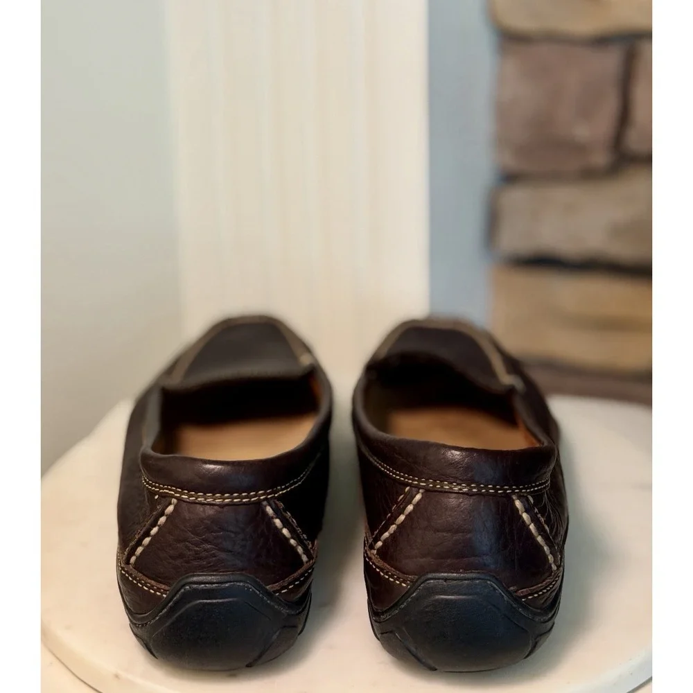 LL Bean Leather Driving Mocs Loafers Womens 9M Vibram Sole Brown Pebbled Leather